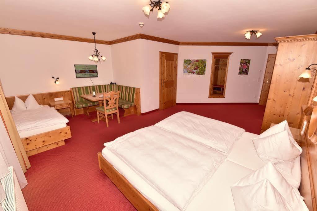 Hotel Wender Vehlberg Екстериор снимка